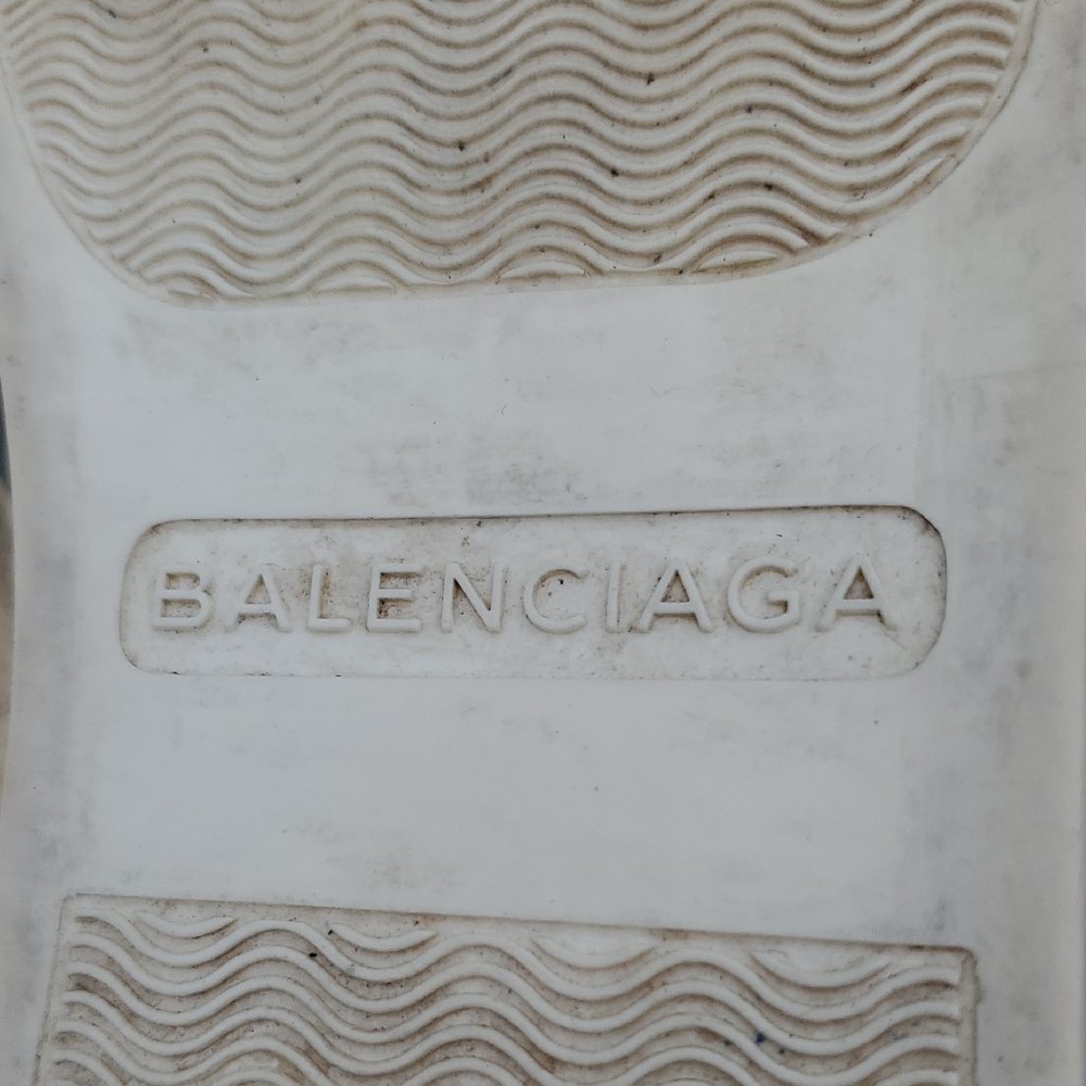 Balenciaga White High-Top Sneakers - Picture 9 of 16